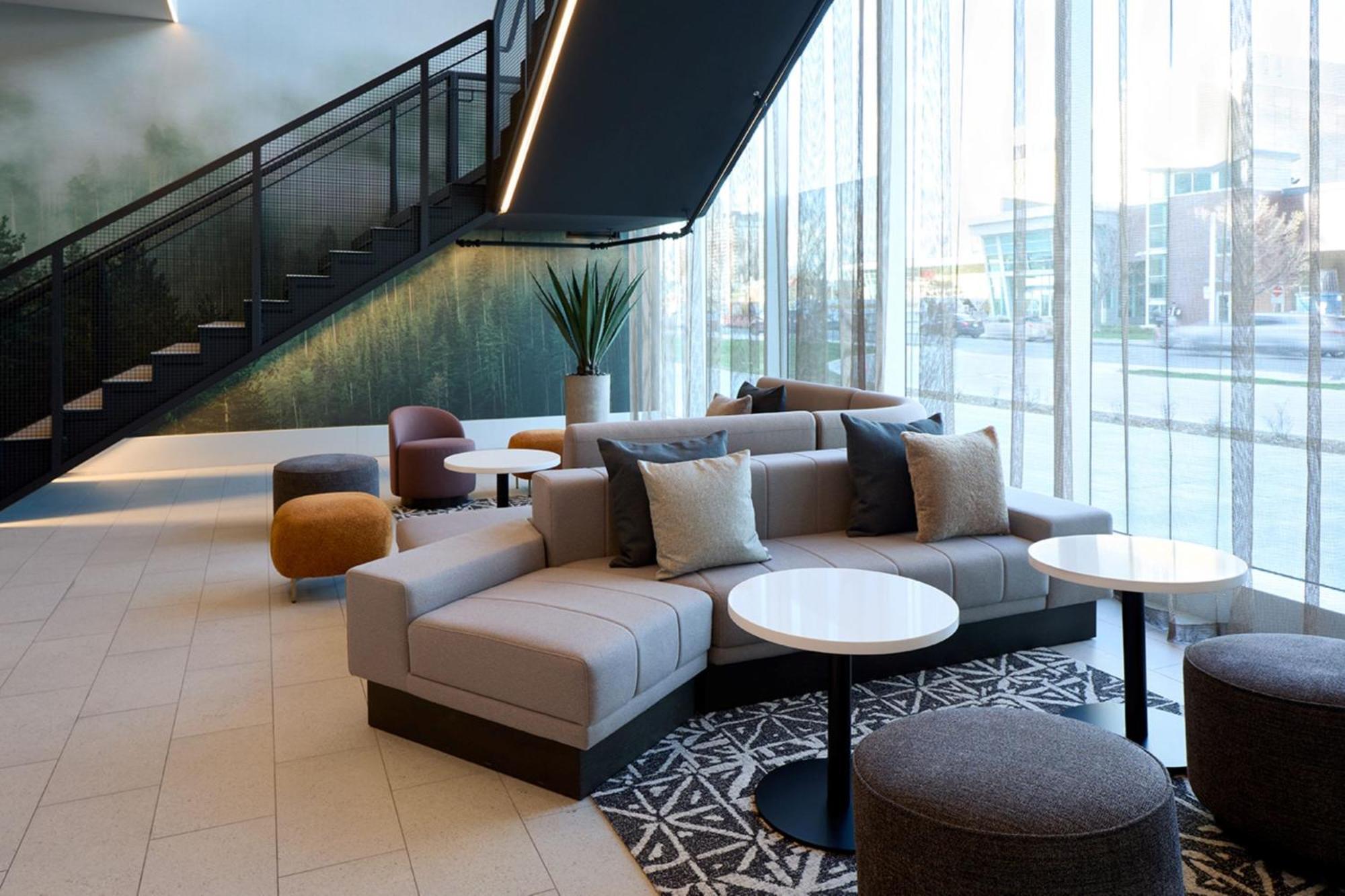 Courtyard By Marriott Montreal Laval Exterior foto