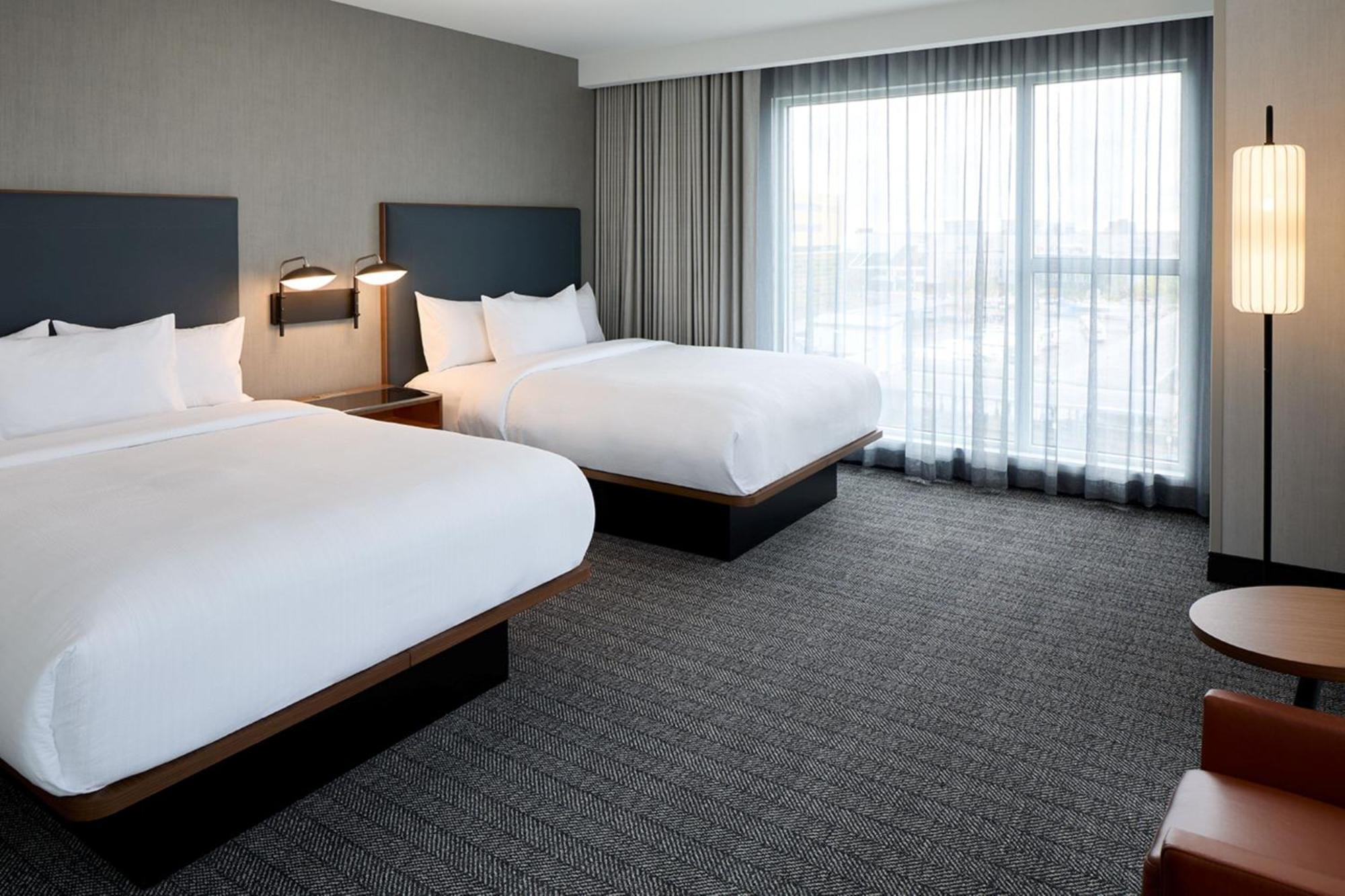 Courtyard By Marriott Montreal Laval Exterior foto
